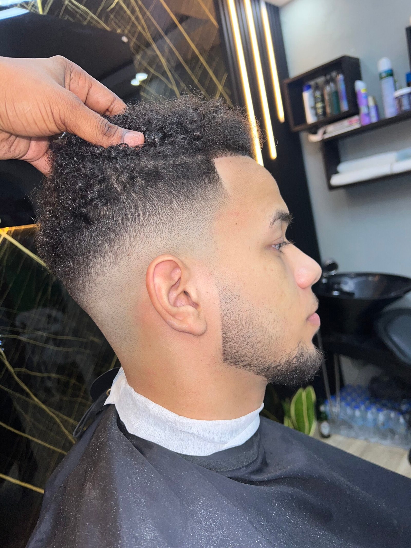 corte fade y barba italina